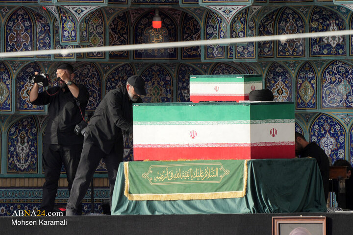 تشییع پیکر مطهر رهبر شهید انقلاب در شهر مقدس قم