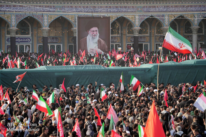 تشییع پیکر مطهر رهبر شهید انقلاب در شهر مقدس قم