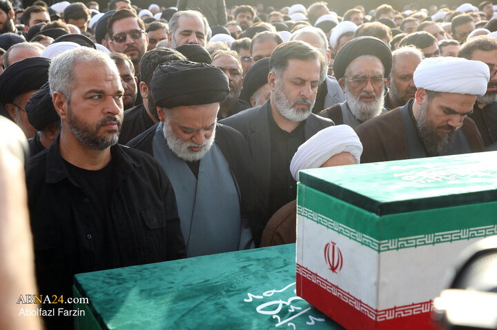 تشییع پیکر مطهر رهبر شهید انقلاب در شهر مقدس قم