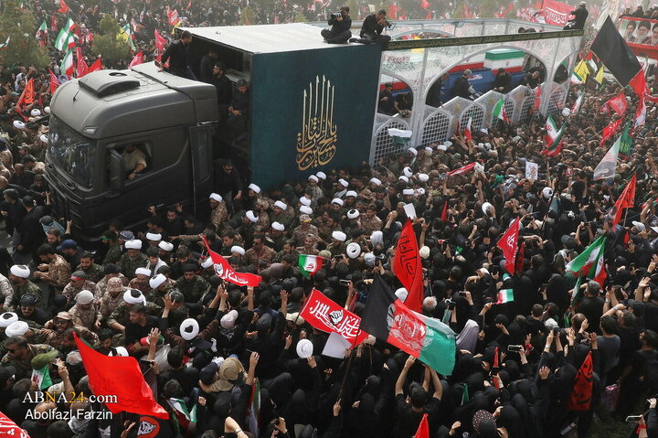 تشییع پیکر مطهر رهبر شهید انقلاب در شهر مقدس قم - ۳