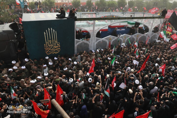 تشییع پیکر مطهر رهبر شهید انقلاب در شهر مقدس قم - ۳