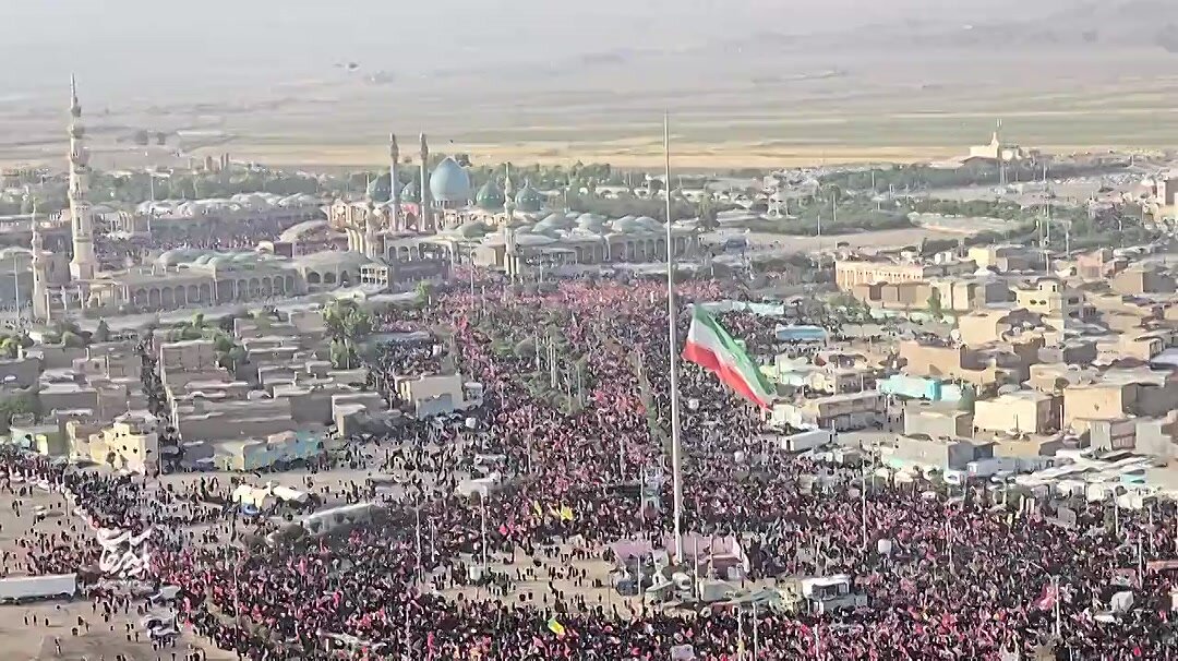 ویدیو | حضور جمعیت بی‌پایان عاشقان رهبر شهید در خیابان‌های اطراف مسجد مقدس جمکران