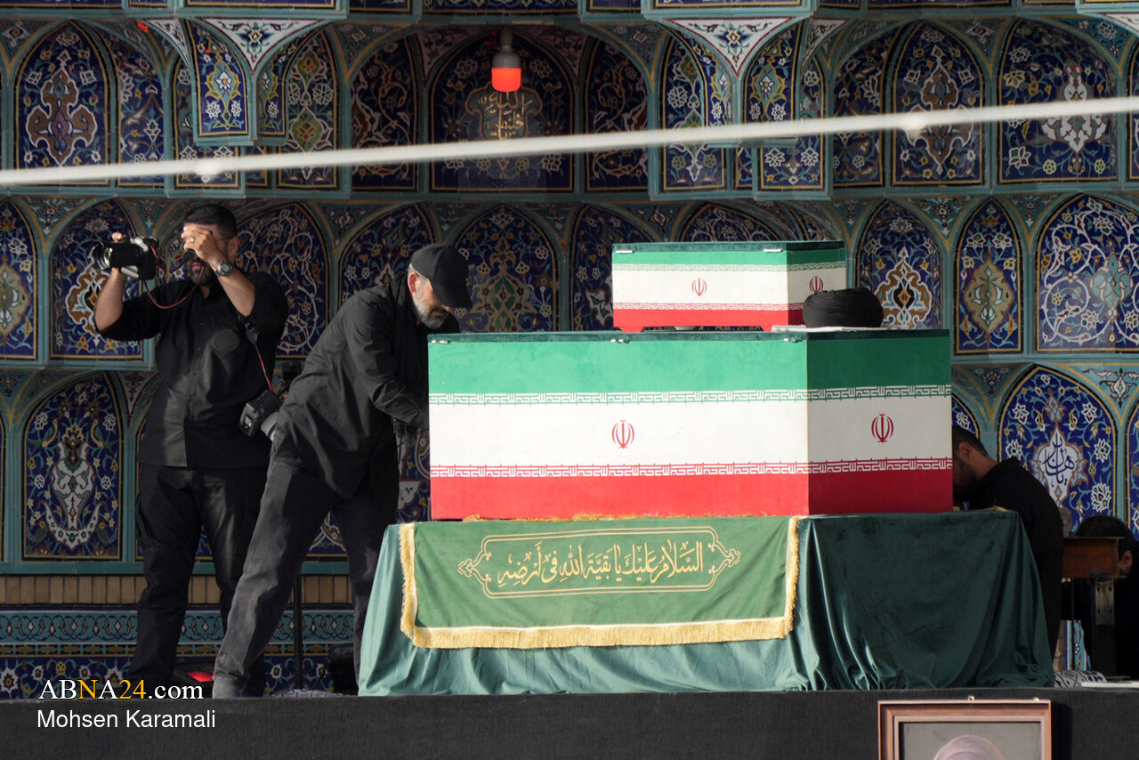 تشییع پیکر مطهر رهبر شهید انقلاب در شهر مقدس قم