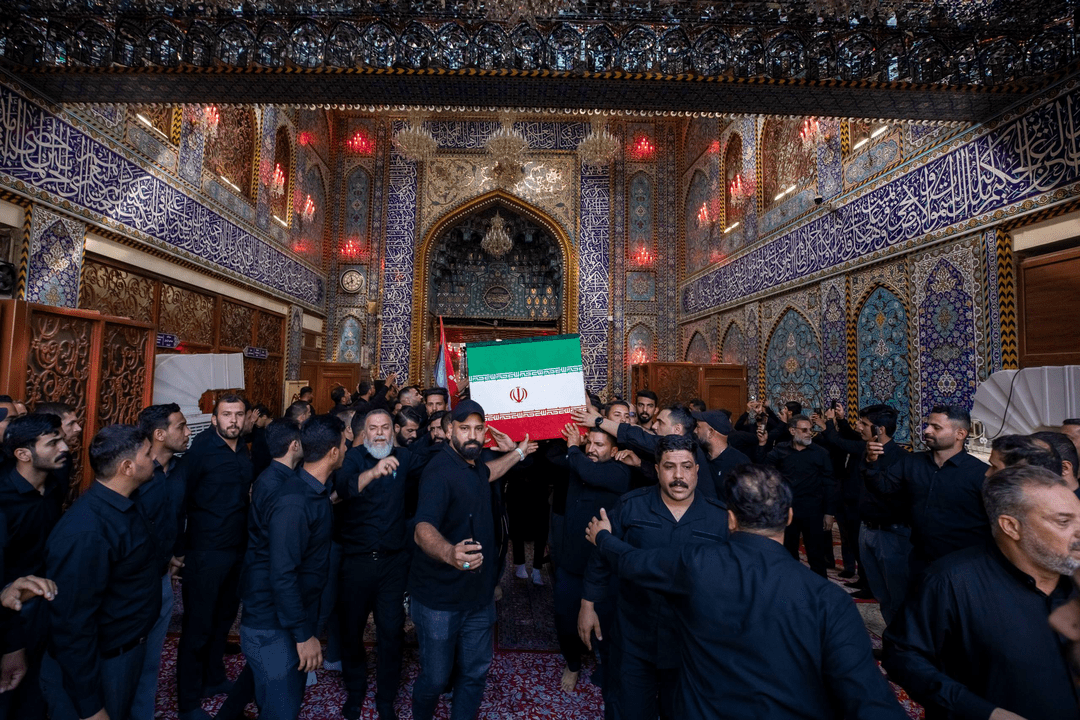 امامِ شہیدِ امت کی تشییع میں وداعی نعرے اور رجزخوانیاں