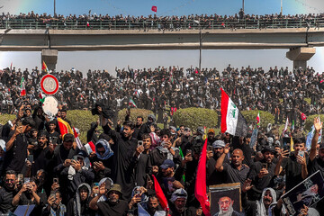 تشییع پیکر مطهر رهبر شهید انقلاب در نجف اشرف - ۲