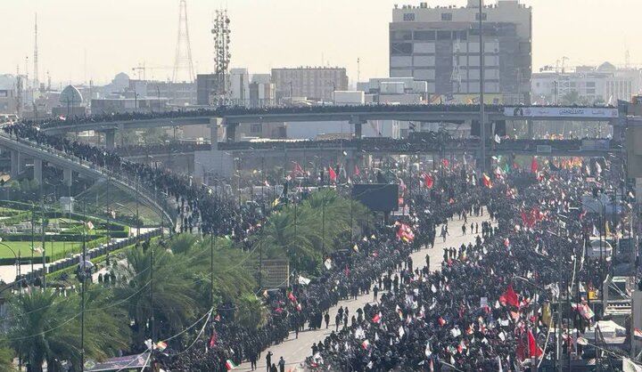 تقرير مصور/ جانب من الحضور واسع في تشييع الجثمان الطاهر للإمام الشهيد "الخامنئي" بالنجف الأشرف