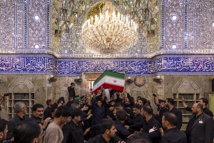 تقرير مصور/ مراسم تشييع جثامين الإمام الخامنئي (رض) وعائلته في العتبة العباسية المقدسة