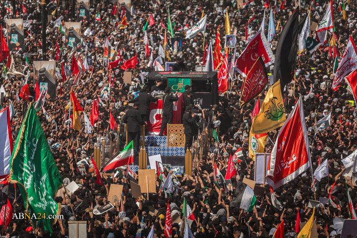 تشییع پیکر مطهر رهبر شهید انقلاب در نجف اشرف