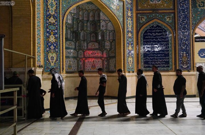تقرير مصور/ العتبة العلوية المقدسة تفدم أكثر من 250 ألف وجبة للمعزين في تشييع الإمام الخامنئ (رض)
