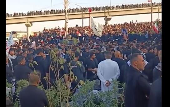 فيديو | الآن..أجواء النجف الأشراف أثناء تشييع الجثمان الطاهر للشهيد الامام الخامنئي