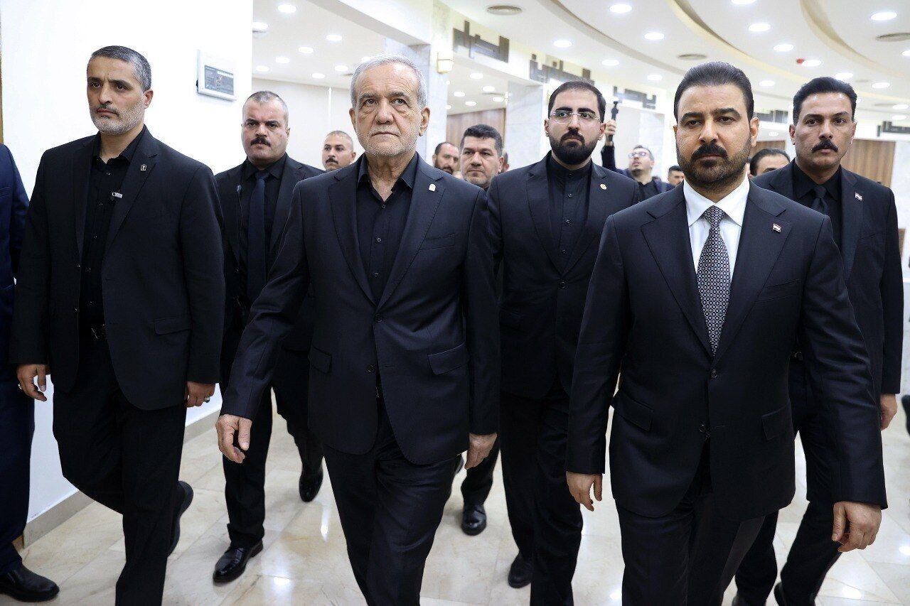 Iran President, Iraqi PM attend official reception for martyred Leader in Najaf