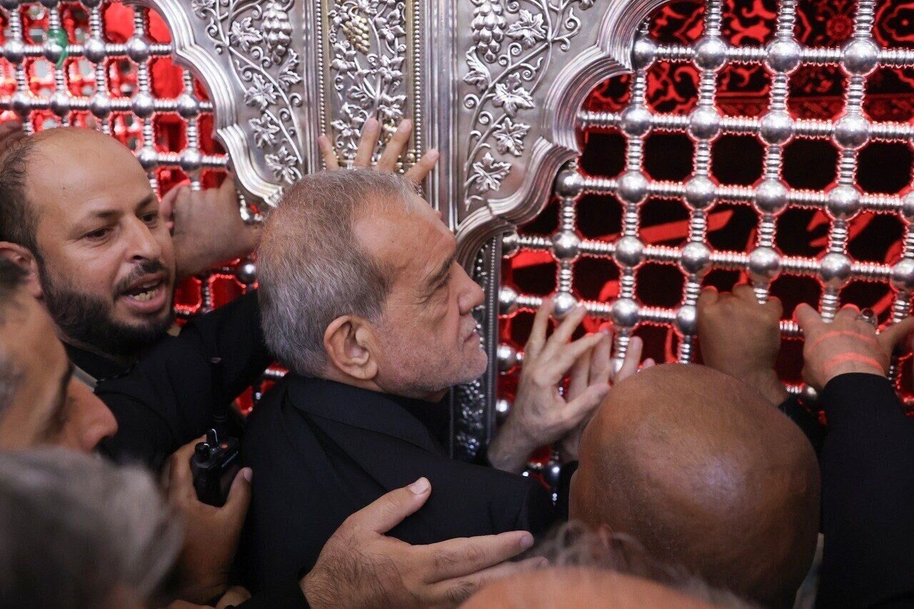 President Pezeshkian Departs Najaf for Tehran After Attending Imam Khamenei Funeral