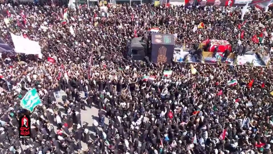 Video: Massive Iraqi Crowd Gathers Near Thawrat al‑Ashreen for Martyr Leader’s Funeral