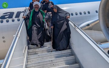 Photos: Sheikh Zakzaky Arrives in Mashhad for Final Funeral Ceremony of Martyr Imam Khamenei