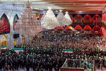 بیش از ۱۰ میلیون نفر در مراسم تشییع رهبر شهید در نجف و کربلا شرکت کردند