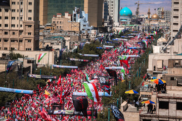 تشییع پیکر مطهر رهبر شهید انقلاب در مشهد مقدس