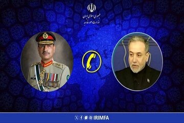Арағчӣ: Лафзбазӣҳои мақомоти Амрико нишонаи ошкори паймоншиканӣ мебошад