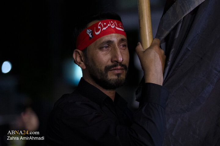 چشم انتظاری در میان سیل اشک