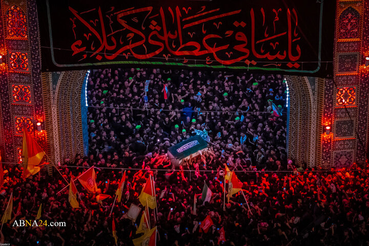 تشییع پیکر مطهر رهبر شهید انقلاب در کربلای معلی
