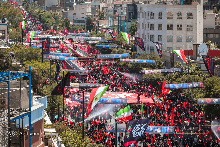 تشییع پیکر مطهر رهبر شهید انقلاب در مشهد مقدس