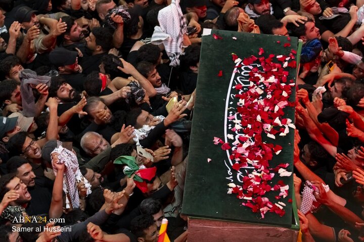 تشییع پیکر مطهر رهبر شهید انقلاب در کربلای معلی