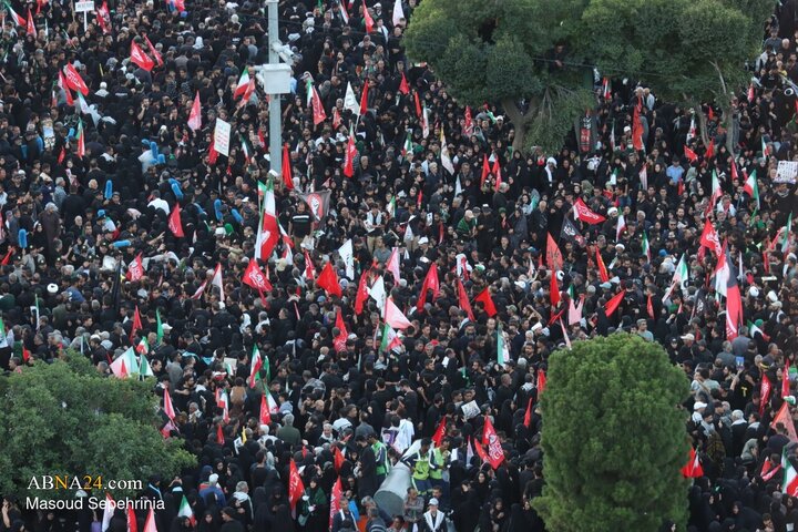 Cenazeyê pak ê Rêberê Şehîd ê Şoreşê li Meşheda Pîroz hate Oxir kirin – 2