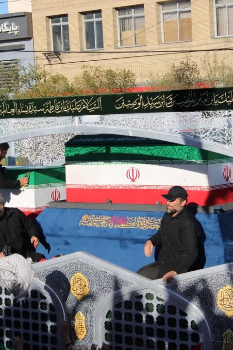اشک، عزا، حماسه در مشهدالرضا