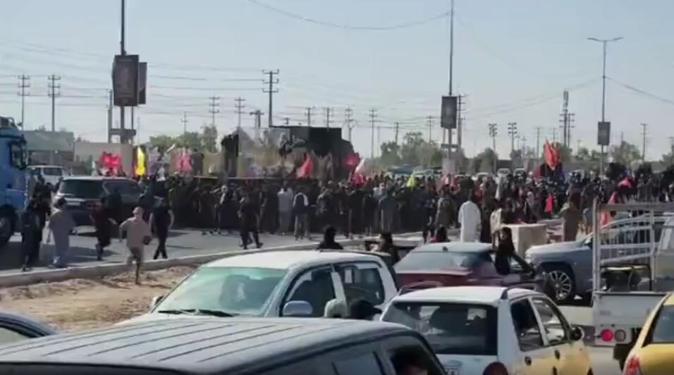 Video: Iraqi Tribes Escort Martyr Leader’s Funeral at Pole 600 on Najaf–Karbala Route