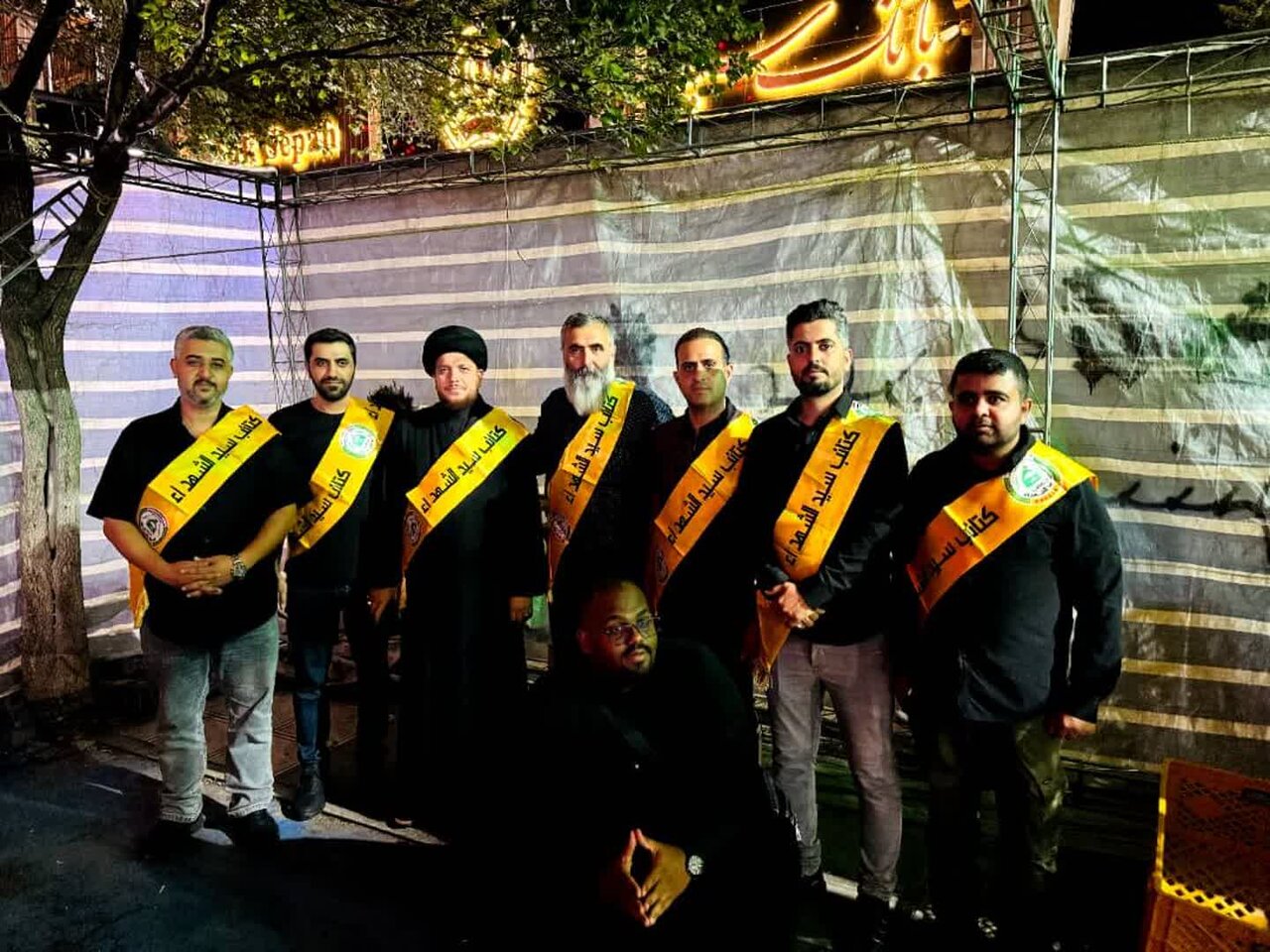 موکب کتائب سیدالشهدا در مشهد میزبان زائران تشییع رهبر شهید شد