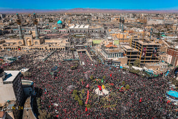 تقرير مصور/ مراسم تشييع الجثمان الطاهر للإمام الشهيد الخامنئي وأفراده أسرته بمدينة مشهد -1