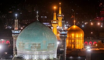 جثمان الشهيد السيد الخامنئي الطاهر يوارى الثرى في جوار الإمام الرضا (ع) بمدينة مشهد