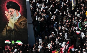 عراقی حکام : نجف اشرف میں شہید رہبر کے تشییع میں تقریباً 30 لاکھ افراد شریک ہوئے