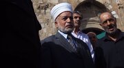 Israel Bars Grand Mufti of Palestine from Al-Aqsa for One Week After Arrest