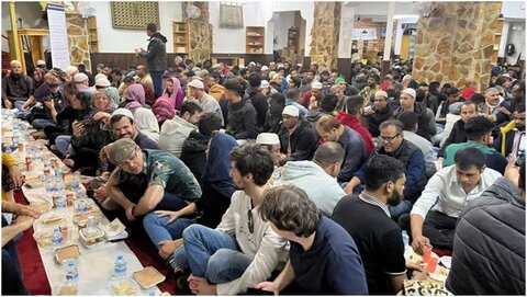  افطاری دوستی و همزیستی جامعه مسلمانان لاواپیس در اسپانیا