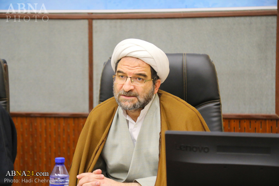 فرمانیان: معارف اهل بیت(ع) به ۲۲ زبان در ویکی شیعه عرضه می شود 