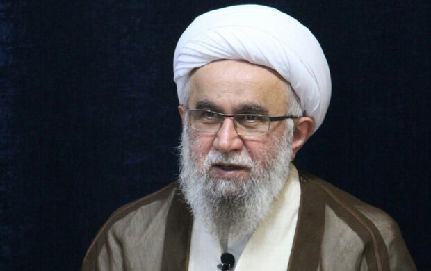 Foundations of effectiveness of religion evident in works and discourse of Ayatollah Safi Golpaygani