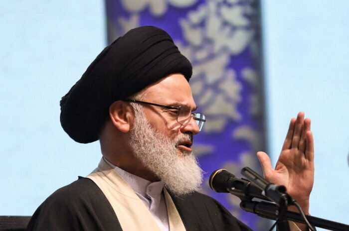 Ayatollah Hosseini Bushehri: Mahdism should be presented to youth in form of art