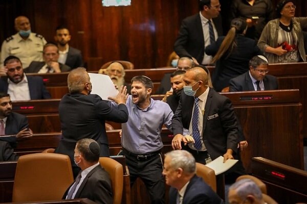 ویدیو | تعطیلی پارلمان رژیم صهیونیستی در پی حمله موشکی حماس