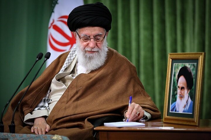 Imam Khamenei approves amnesty, sentence commutation for convicts