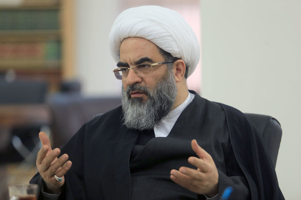 آیت‌الله فاضل لنکرانی: به هیچ وجه نمی‌توان امام خمینی(ره) را در زمرۀ فقهای مقاصدی دانست