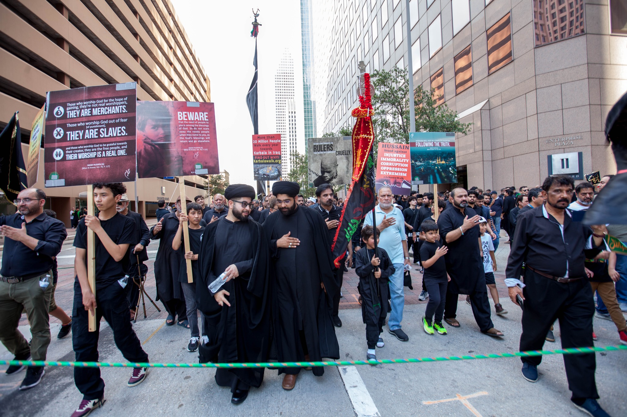Imagens: Grande Procissão de Arbaeen em Houston, Texas 1446-2024