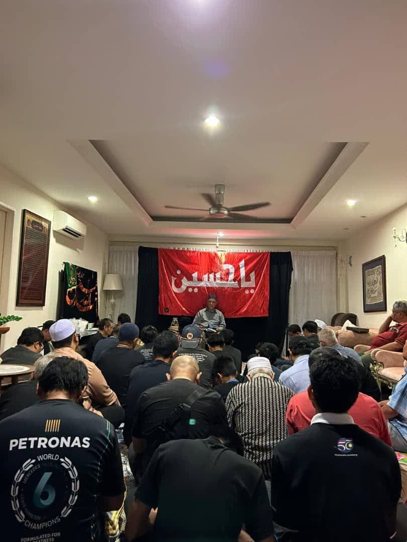 Video: Muharram mourning ceremony held in Malaysia