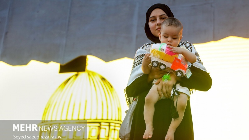 La calorosa accoglienza degli iraniani alle famiglie dei martiri di Gaza