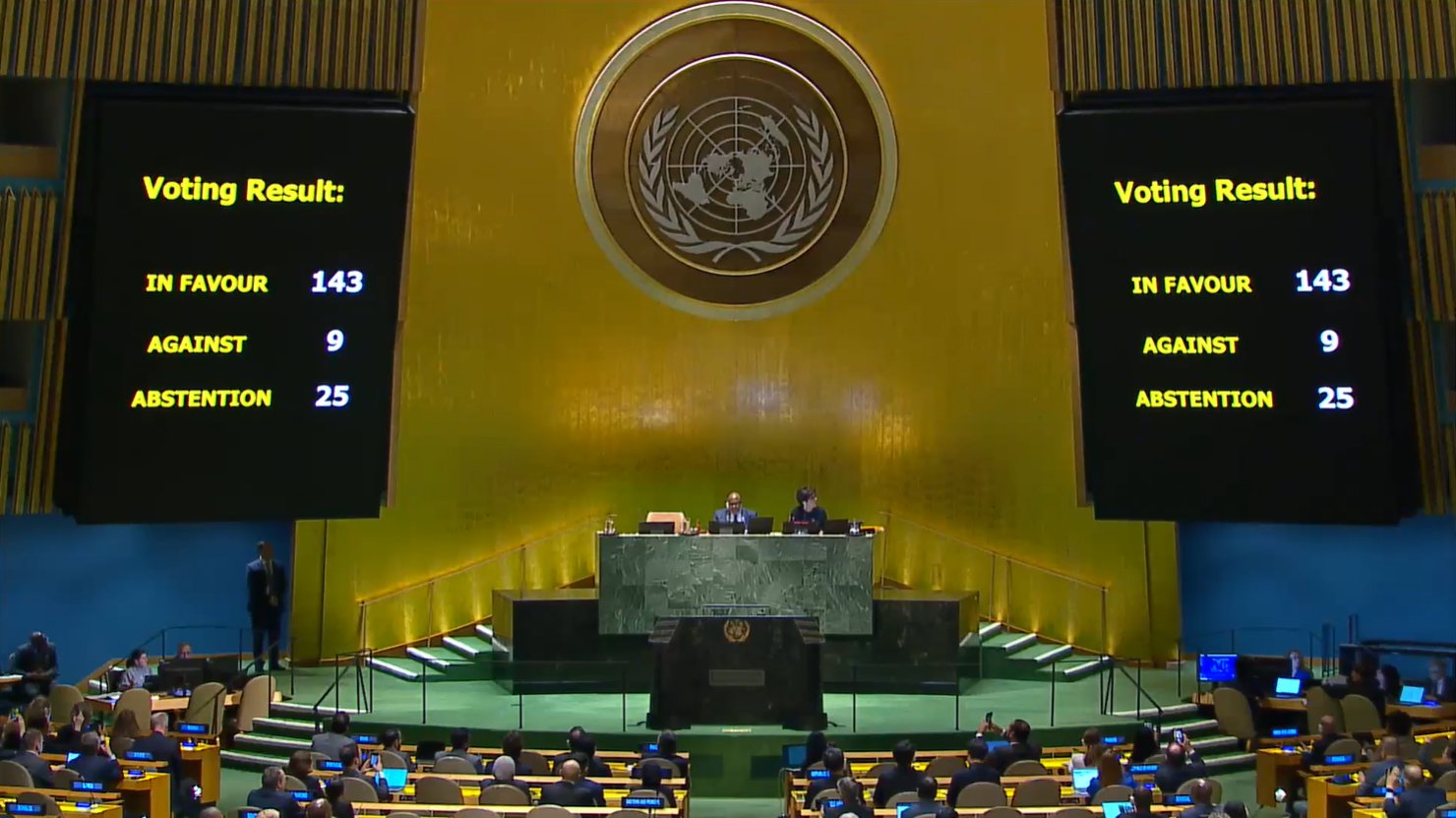 UNGA adopts resolution backing Palestinian membership