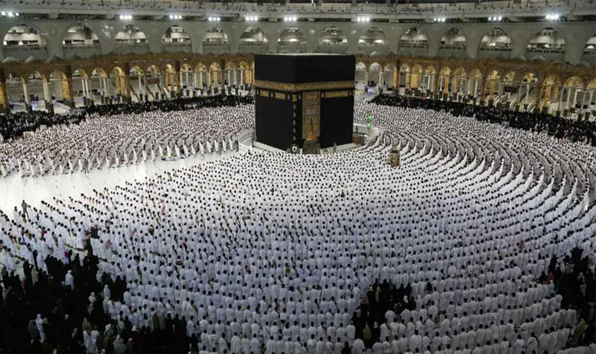100 Spanish Muslims to go on Hajj for free