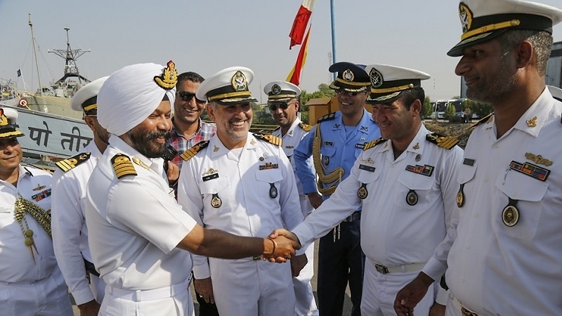 Porto Bandar Abbas ospita la flotta per la pace e l'amicizia della marina indiana