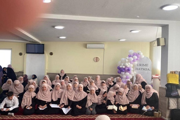 Female Quran learners honored in Kosovo  