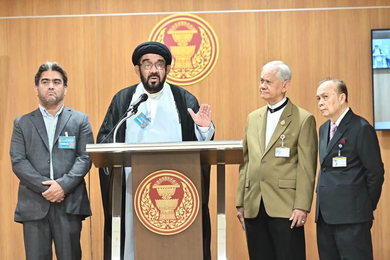 جلسه روحانی برجسته شیعه تایلند با مقامات مجلس این کشور + تصاویر 