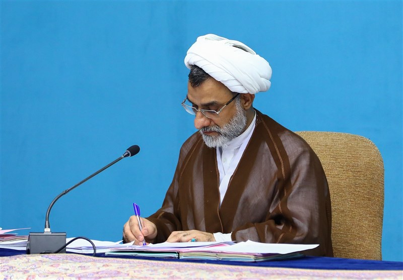 پیام تسلیت دبیر شورای عالی انقلاب فرهنگی در پی درگذشت آیت‌الله «محفوظی»