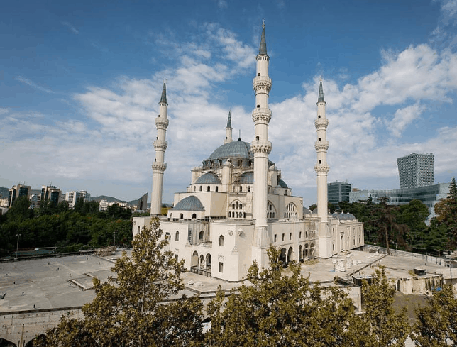  First Quran translation in Albanian  